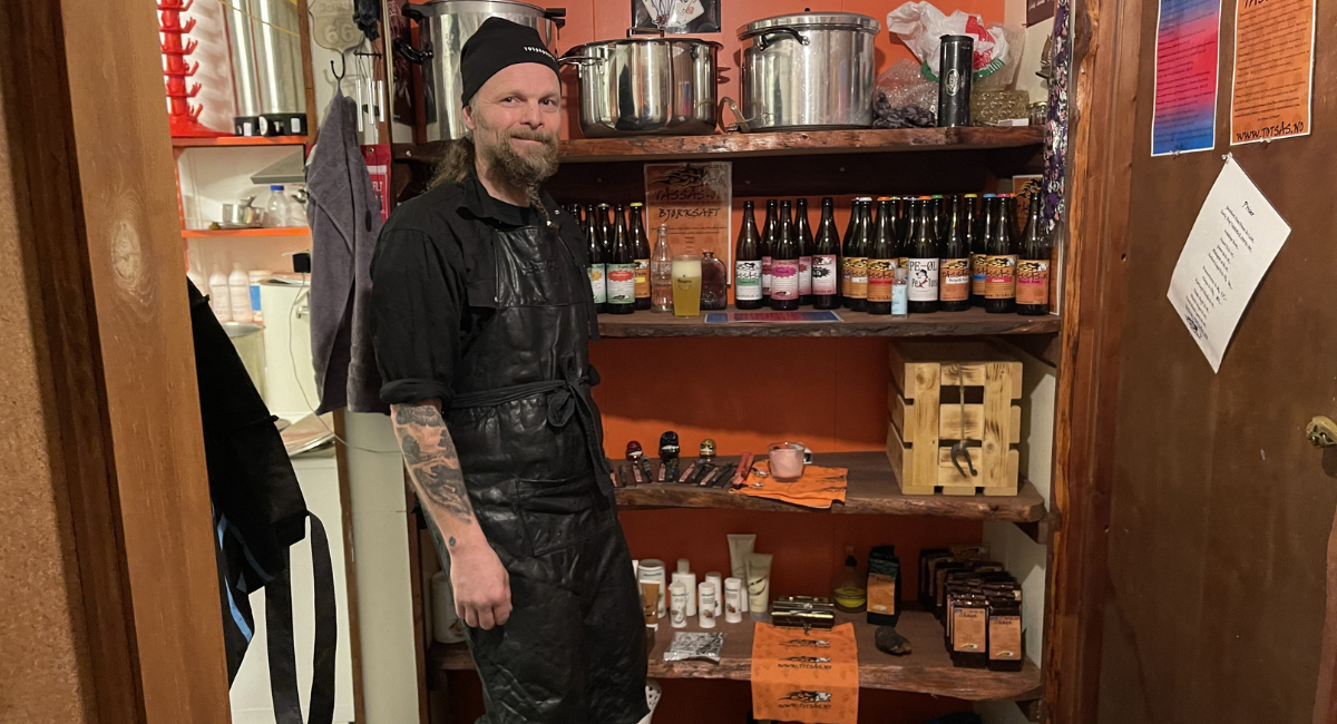 Ta%cc%8assa%cc%8as-%c3%b8l%20display.png (1)