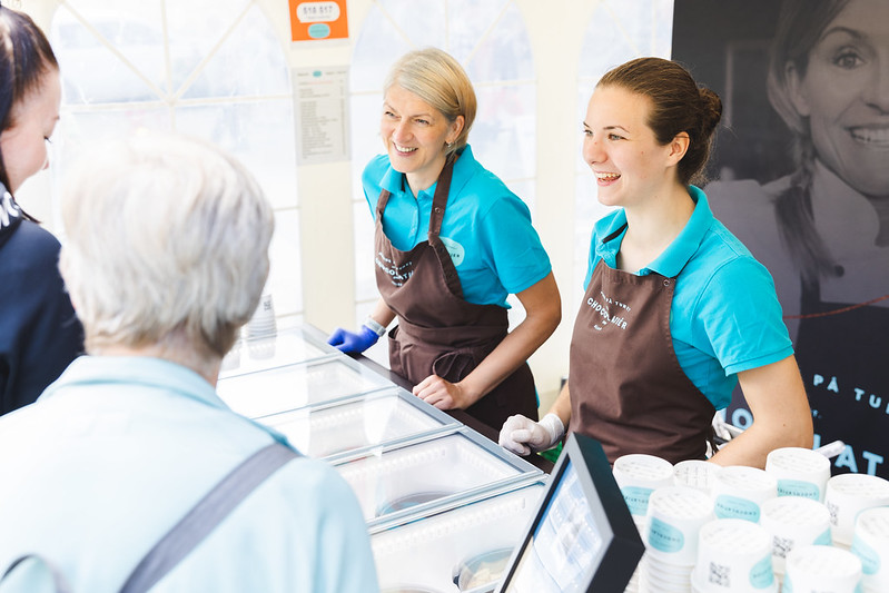 Jentene På Tunet Sigrid Erdal Sigrid Erdal 6524